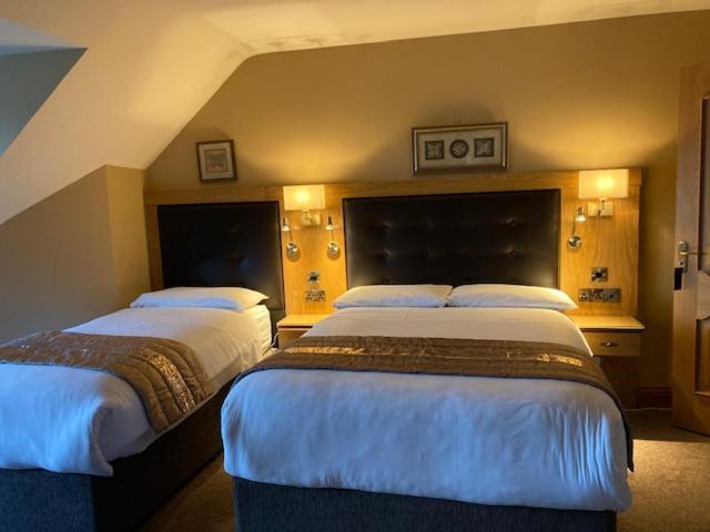 Tailors Lodge, Continental Breakfast Касълайлънд Екстериор снимка